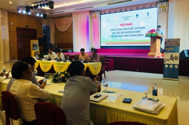 The seminar about enhancing production and use of unburnt construction materials in Quang Binh